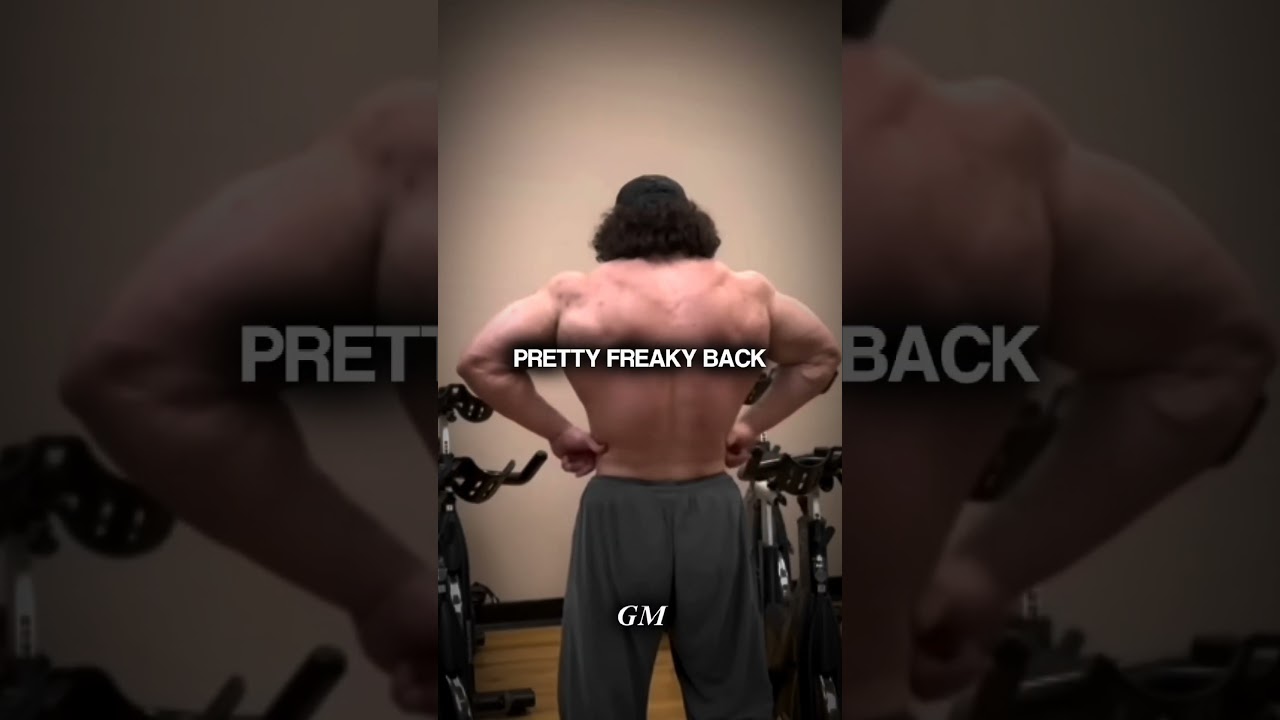 Sam Sulek talks about barbell rows and lat pulldowns 