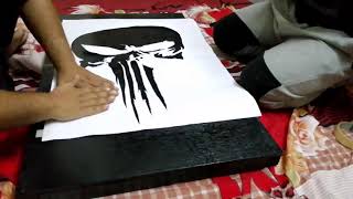 DIY - Punisher Skull Istencil & Spray paint Board Art