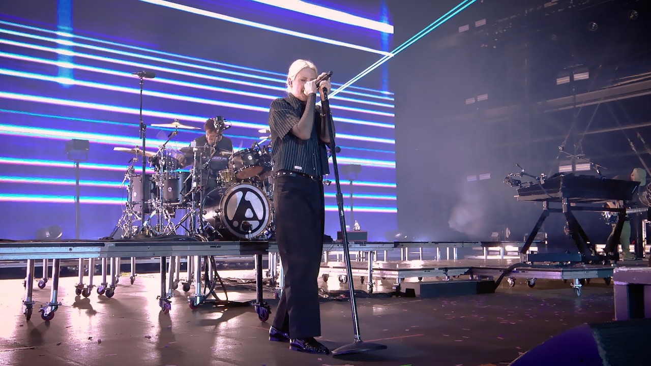 Unshatter (Live in Munich) - Linkin Park