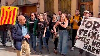 Independentistas acosan e insultan a militantes de Vox en un acto en Granollers