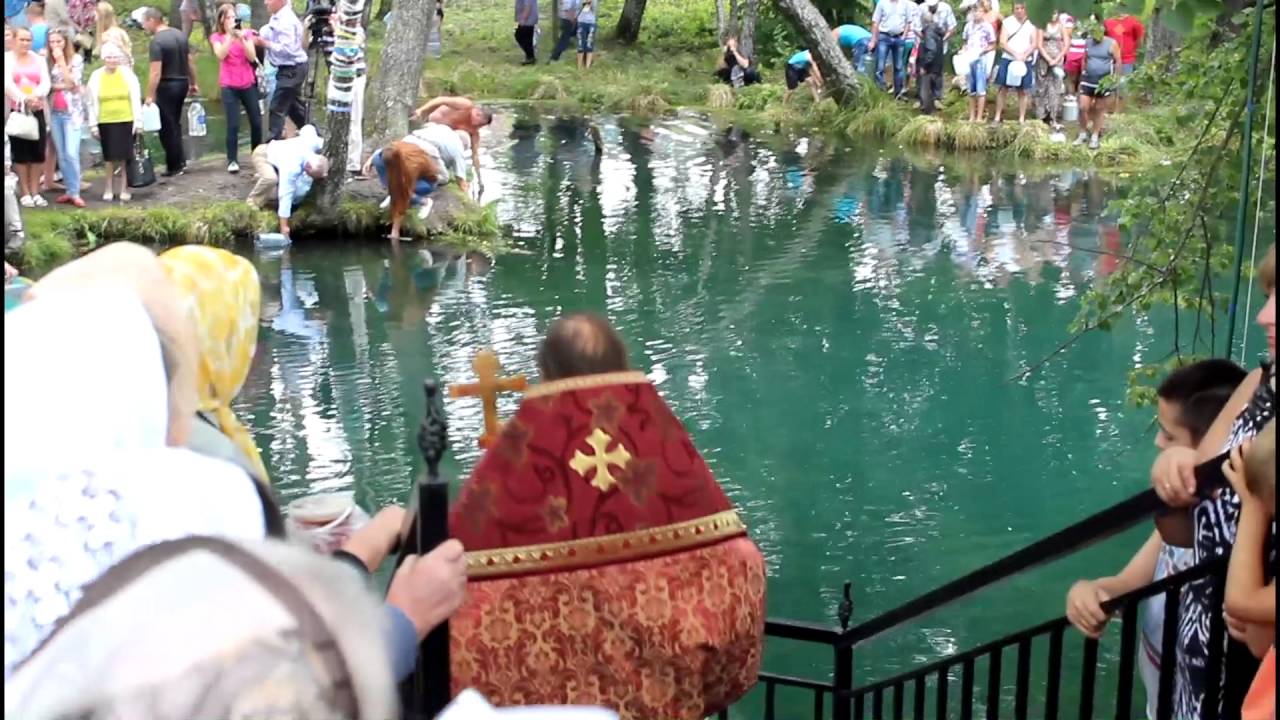 Голубая крыница. Макковей 2016