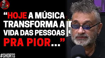 imagem do vídeo "GERAÇÕES DE DÉBEIS MENTAIS..." com Regis Tadeu | Planeta Podcast #shorts