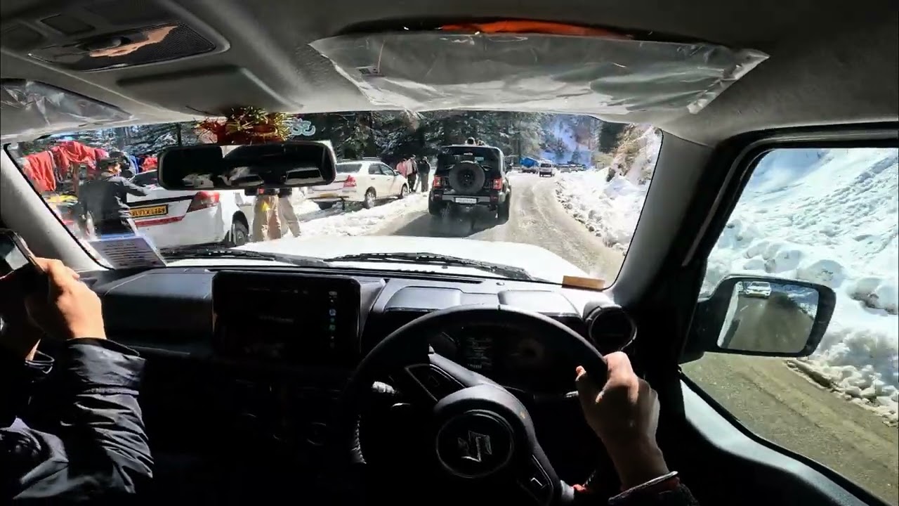 Part 4 of Snowfall Drive in Shimla. Maruti Suzuki Jimny enjoys the snow. Tips on driving in Snow.