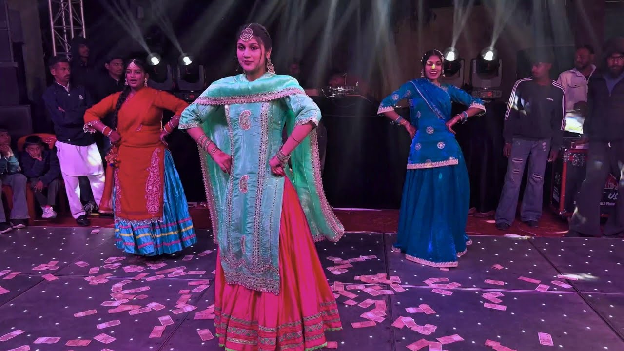 3 Girls Stunning Punjabi Dance Performance at Wedding 💃🔥 | Wedding Dance Floor