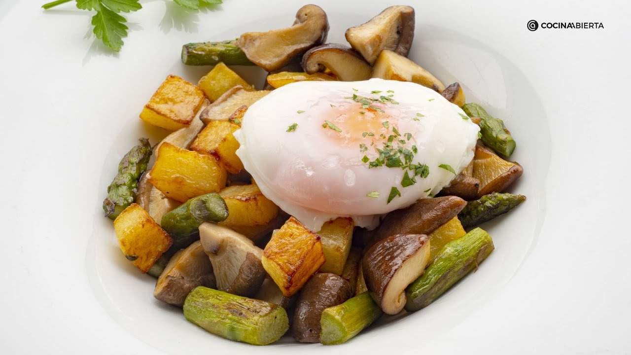 Huevo escalfado con setas, espárragos verdes y patatas con Arguiñano, image size:1280x720