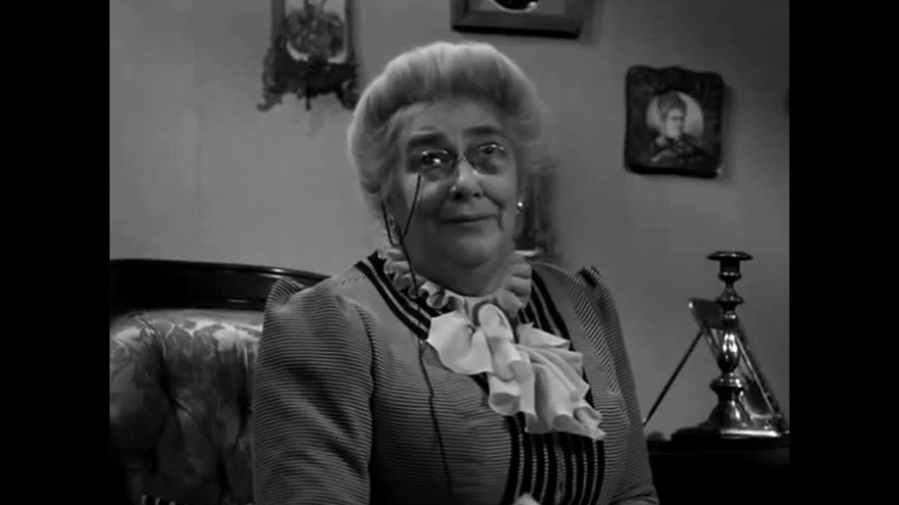 комедия с раневской