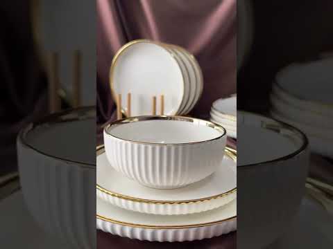 Сервиз столовый Рифленый 32 предмета с золотой оконтовкой, видео 1