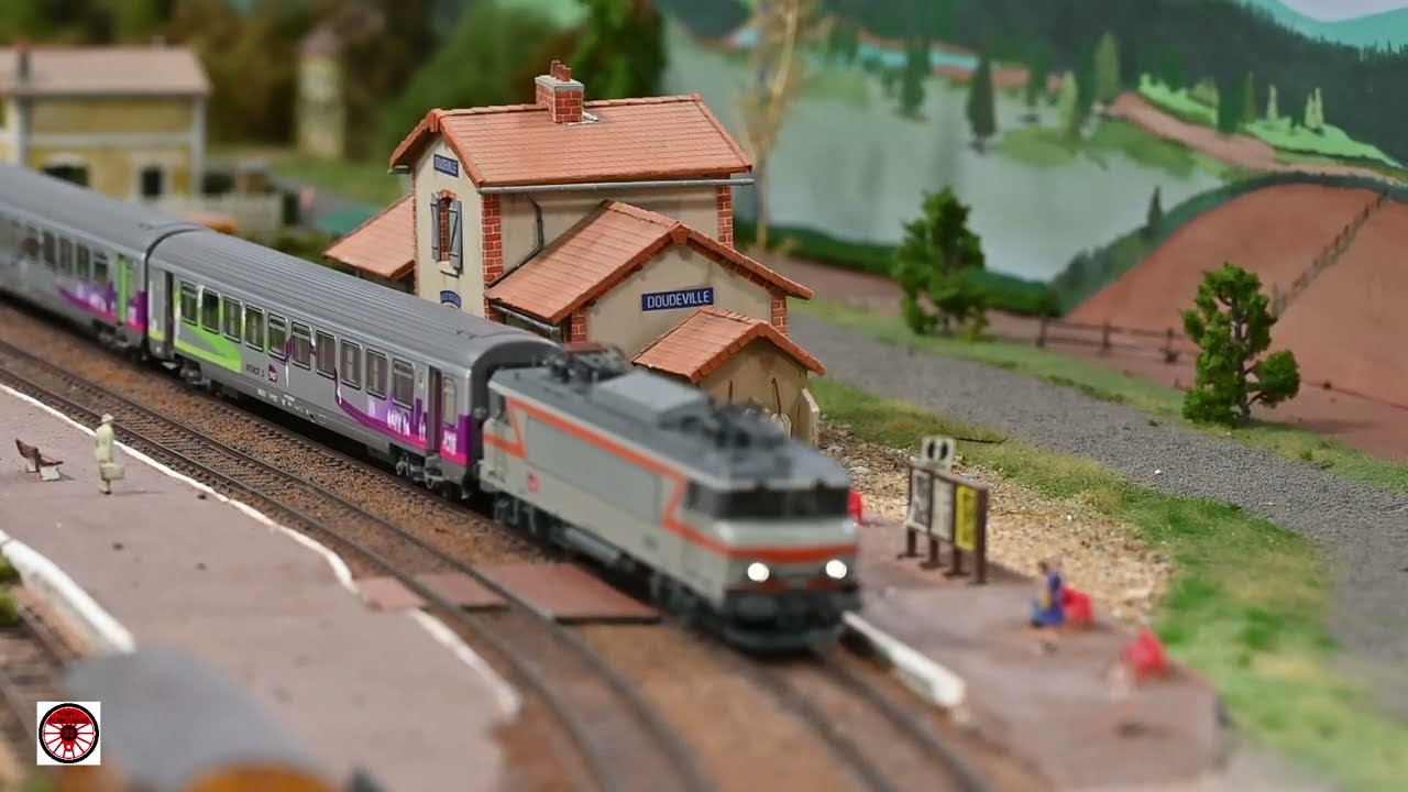 NEUF****** HO ROCO 44006 - COFFRET 5 VOITURES CHEMIN DE FER DU WURTEMBERG