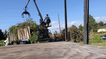Am190 log grapple truck