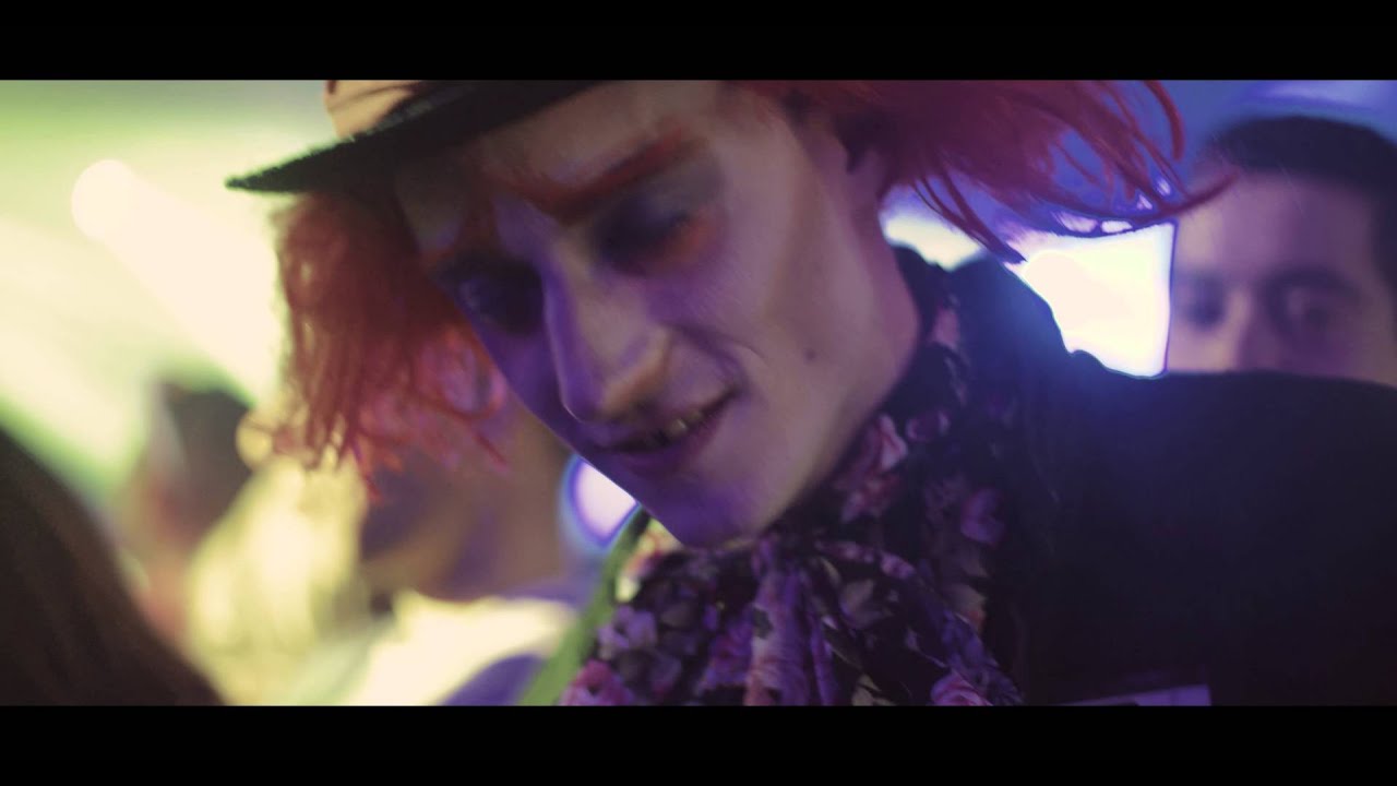 Thé Dansant In Wonderland (Hangar58)