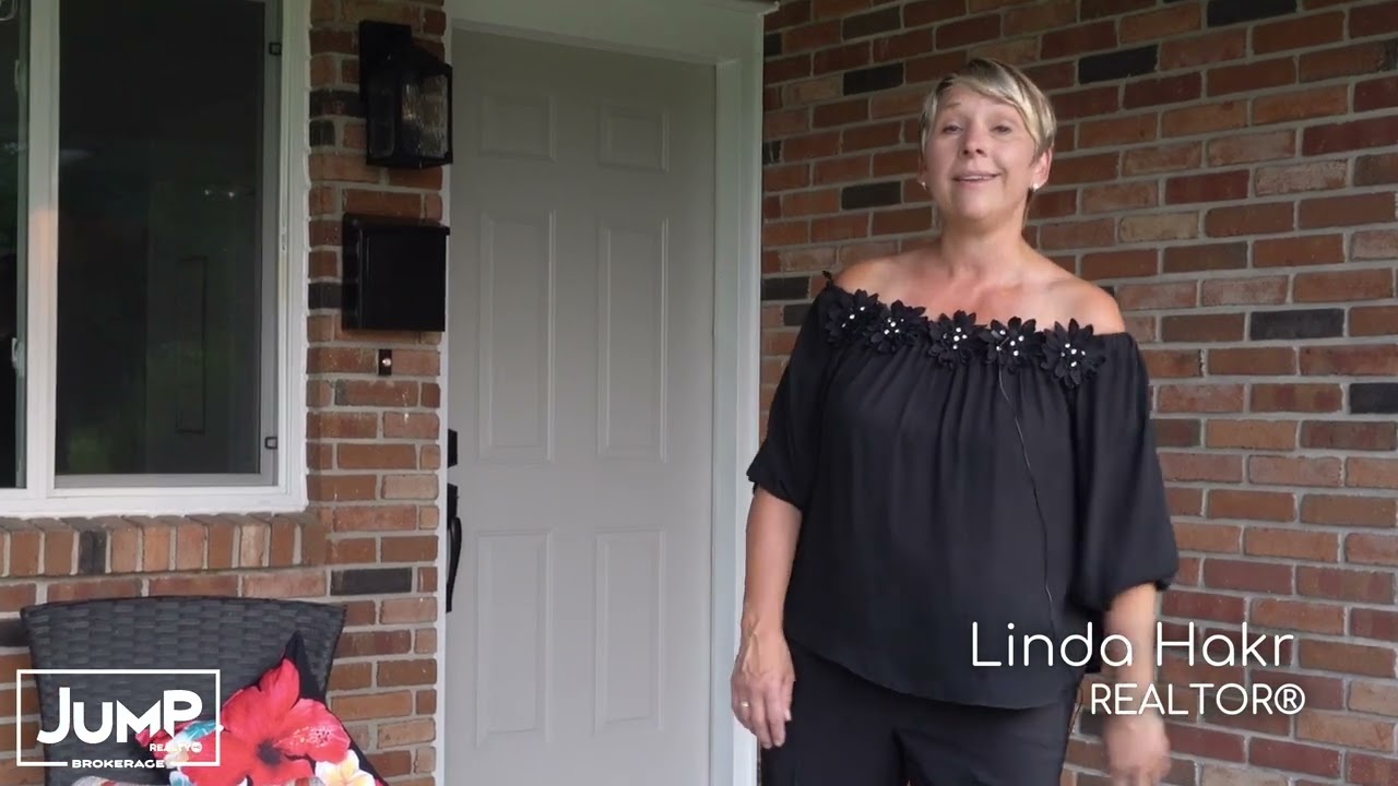 WATERFRONT RETREAT on LAKE ERIE | 914 Hiawatha Beach, Wheatley, ON | Linda Hakr Realtor-SOLD