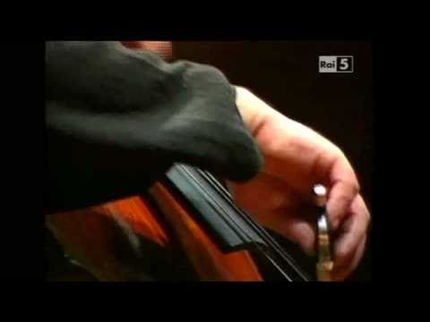 Edward Elgar: Cello Concerto op. 85 - Heinrich Schiff - 3rd & 4th Mvts.