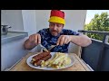 Bratwurst mit spargel  sauce hollandaise