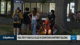 Family holds vigil for 17-year-old killed in downtown Winnipeg apartment