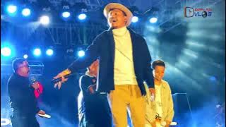 Rindu rumah rindu luwuk wizz baker feat gihon marrel konser di HUT kab. Banggai ke 63