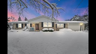 9033 N Seneca Road video tour