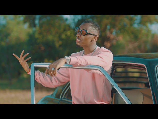 Jux - Utaniua (Official Music Video) class=