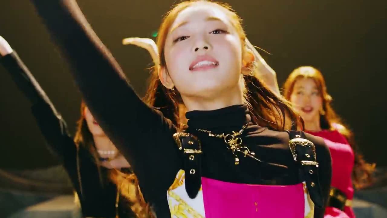 IVE - "ELEVEN" (REVERSED)