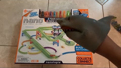 SB Movie: Shark Puppet unboxes and builds the hexbug nano flash, nanotopia set!
