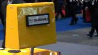 Daytime Cleaning Robot : DigInfo