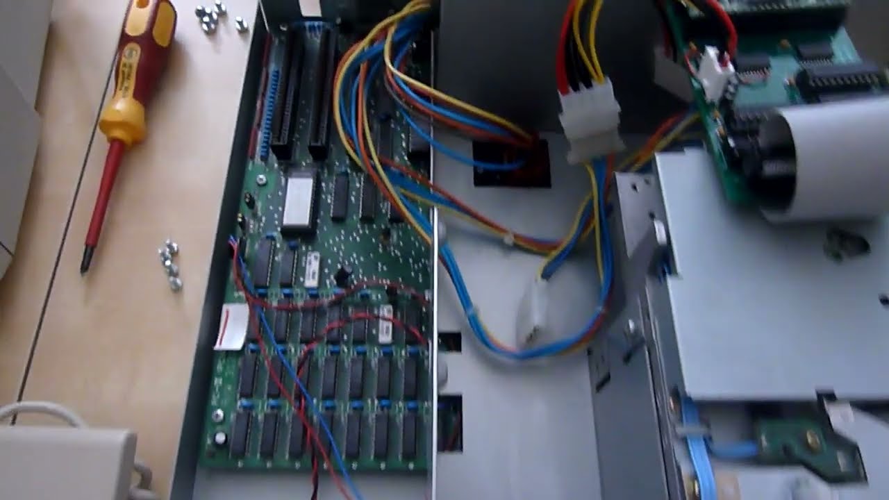 Commodore PC20-III with a XTA to SD-CARD, 20 MB HDD emulation card