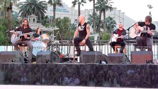 Daughtry - Feels Like Tonight (Acoustic) 10/22/10