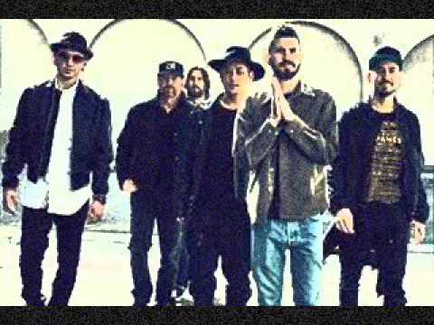 Linkin Park Association on X: I scream at myself when there's nobody else  to fight, I don't lose, I don't win, If I'm wrong than I'm *halafway*  right!  / X