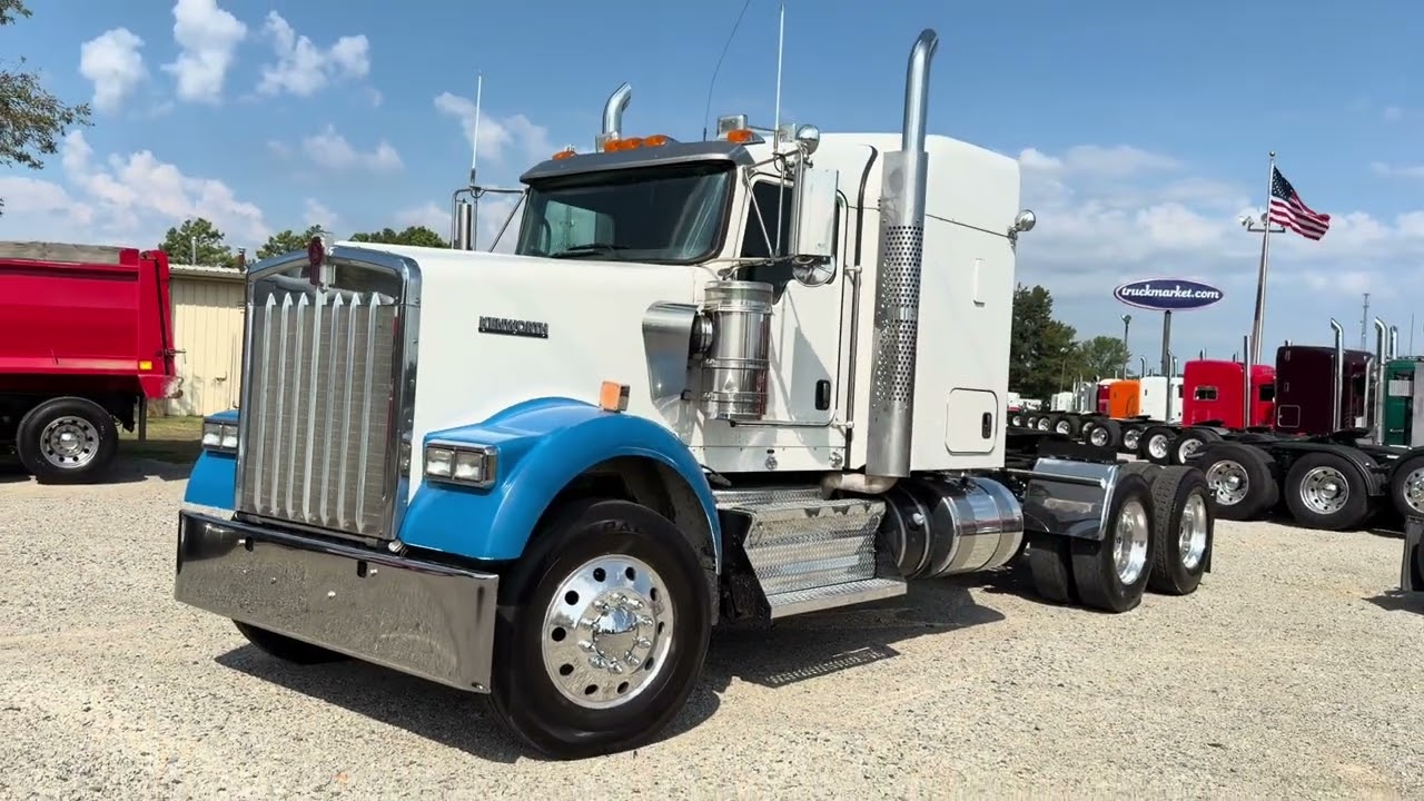 2020 Kenworth W900 - Deleted X15 - 13 speed - full lockers - wet
