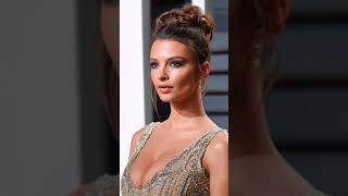 Gorgeous Emily Ratajkowski #emilyratajkowski #emily #emrata #hair #hairstyle #shorts
