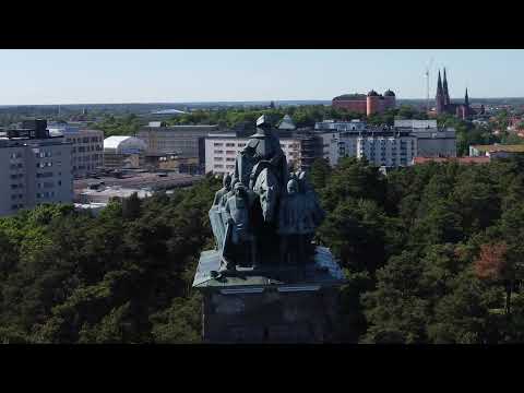 Video: Det Berömda Monumentet För Stadsplanering I Magnitogorsk Hotas