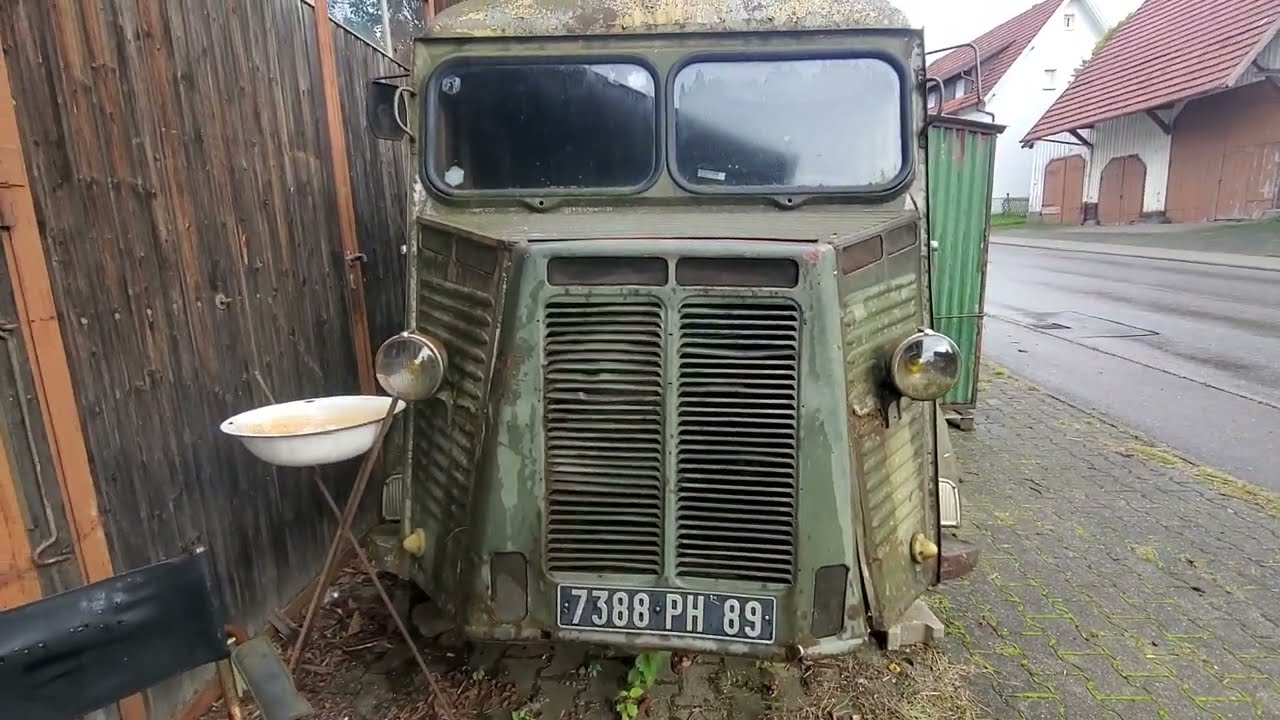 Oldtimer Citroën Wellblech Scheunenfund! Verlassen, vergessen, verrostet!