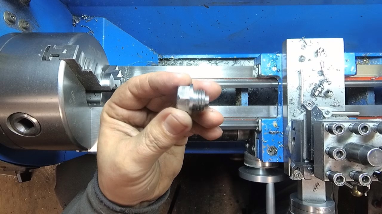 Изготовление болта натяжителя цепи мопеда.