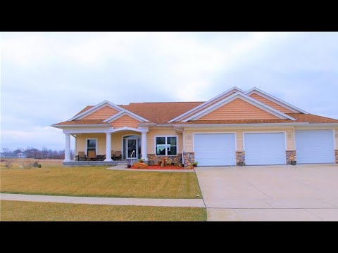 117 Willowood Drive, Hiawatha, IA home video tour