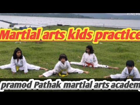 Martial arts self defence practice for kids. Beginners - YouTube