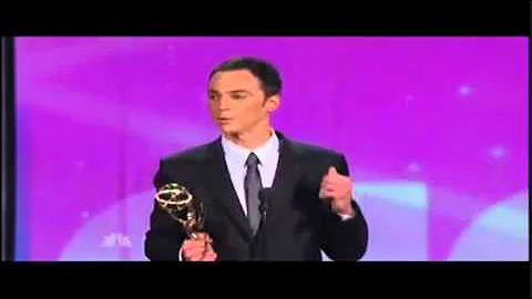 Jim Parsons gana el premio Emmy en 2010
