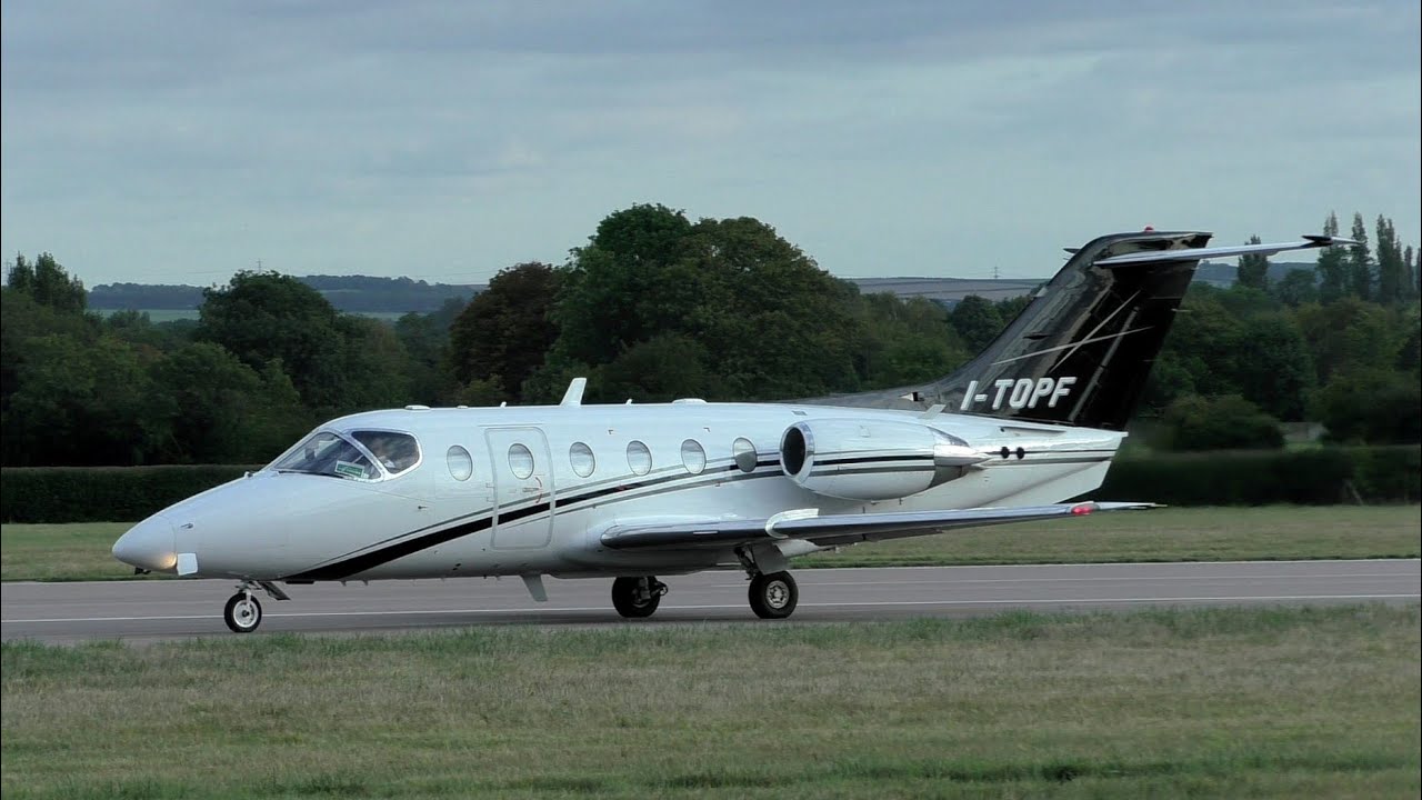 Aliserio Hawker Beechcraft 400XP I-TOPF at Cambridge Airport