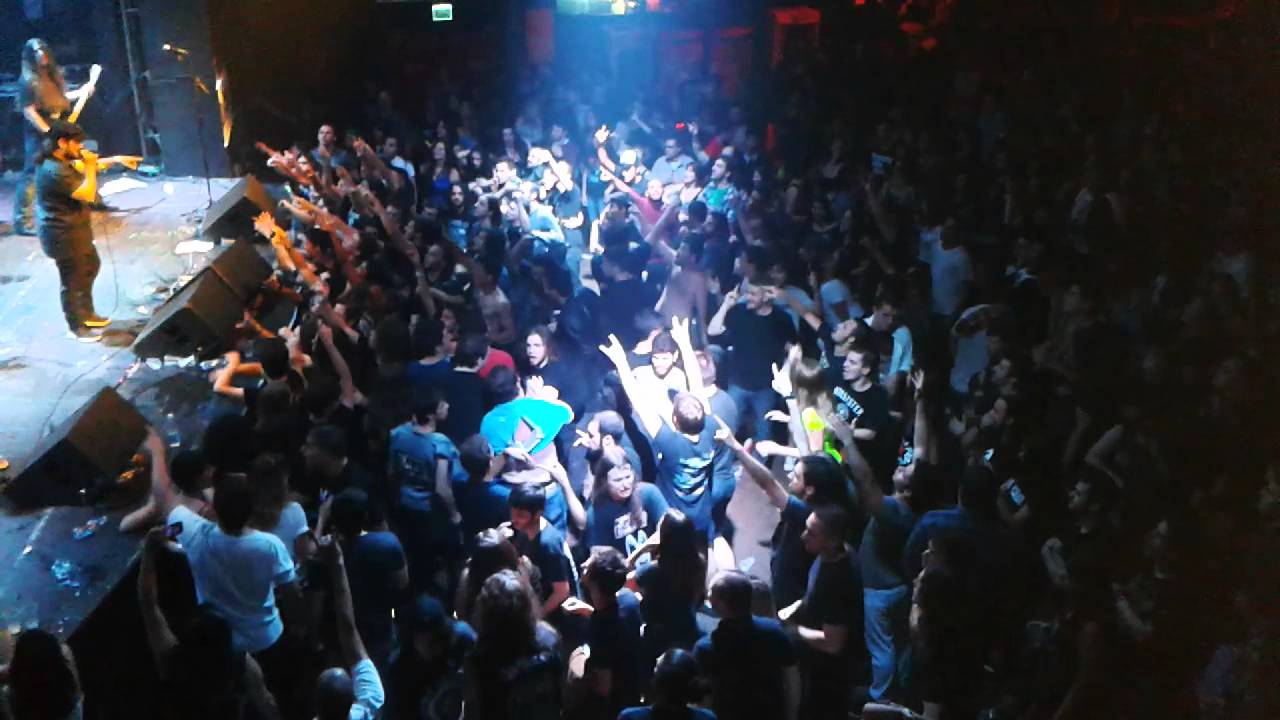 VOLTS (AC/DC Tribute Band) - Thunderstruck - YouTube