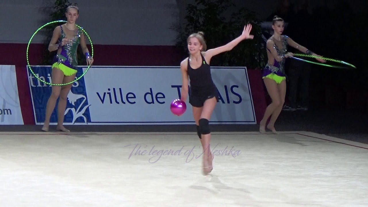 Dina AVERINA (RUS) ball - 2017 Thiais trainings