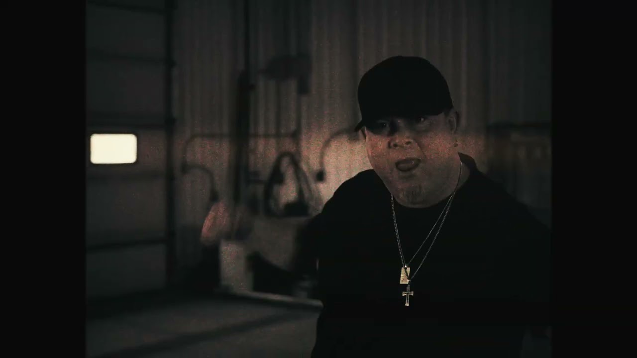 Watch HICKIN' IT (OFFICIAL MUSIC VIDEO) #countrymusic #newcountrymusic on YouTube Watch HICKIN' IT (OFFICIAL MUSIC VIDEO) #countrymusic #newcountrymusic on YouTube