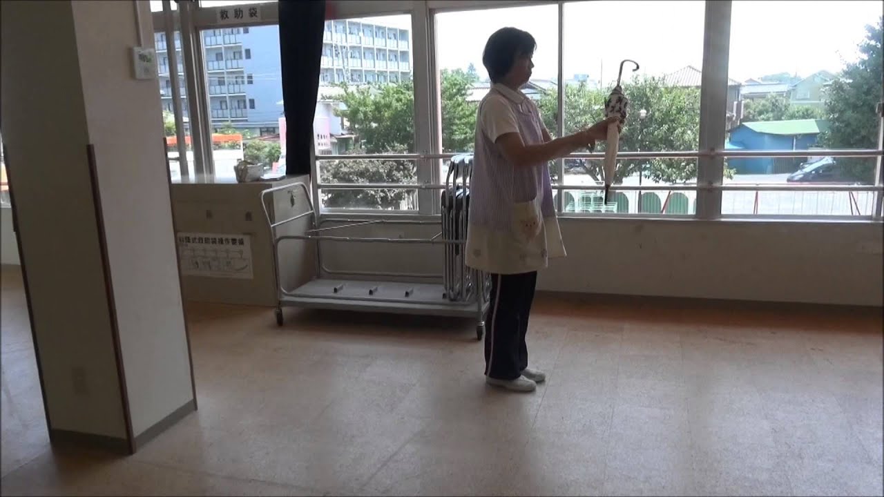 笠間 友部 ともべ幼稚園 子育て情報「鼓笛隊 指揮杖の練習2」
