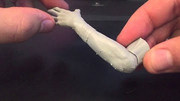 Posable 3D Printed Arm Demo with Robert Vignone