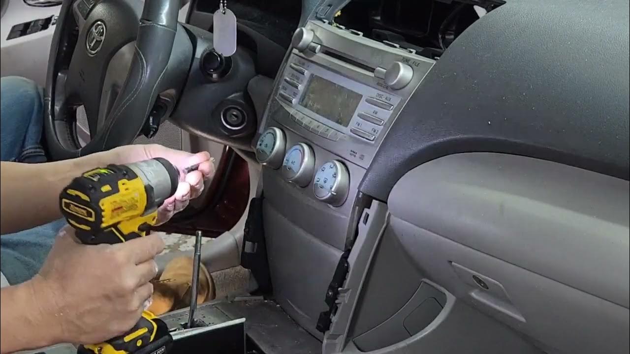 2007 - 2011 Toyota Camry Radio Removal - YouTube