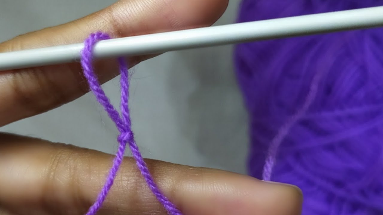 How to tie "SLIP KNOT" for absolute beginners Knit a Knot . YouTube