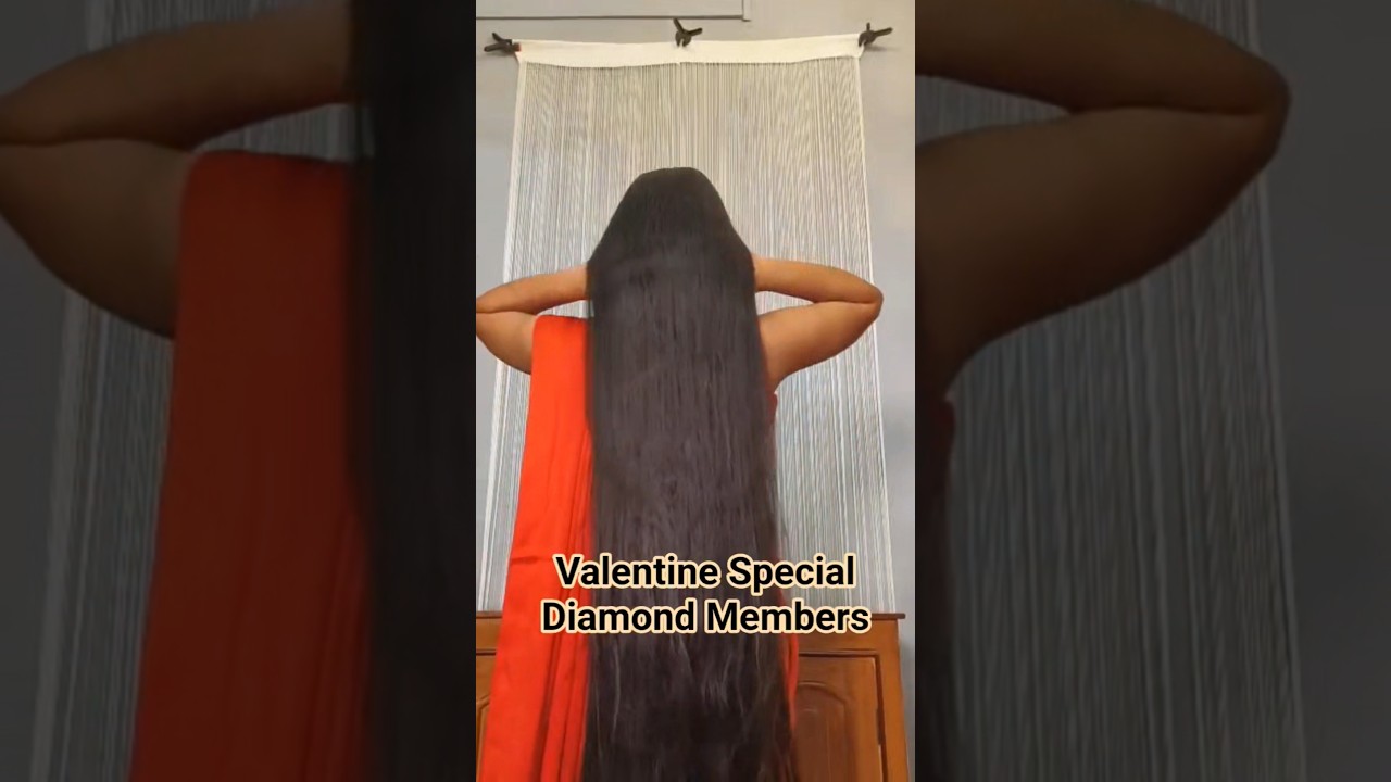 Индийская красавица с длинными волосами 