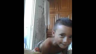 Ryan cantando mamadeira ta cheia