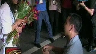 24 Oras: Porter ng NAIA, nagpropose ng kasal sa kasintahang OFW
