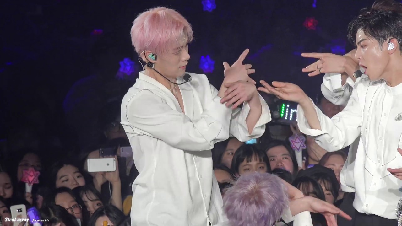 [4K] 181222 BUTTERFLY The 2nd ASTROAD 아스트로드  ASTRO MOONBIN 아스트로 문빈 직캠