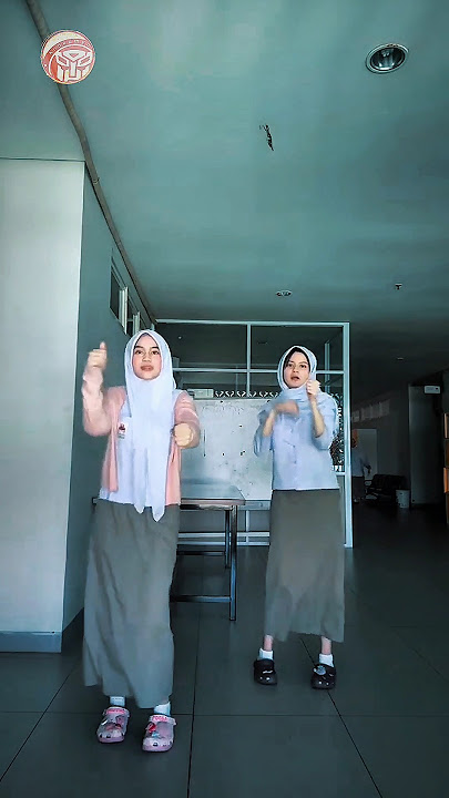 timur ke barat #shorts #hijab #joget #cantik #shortvideo