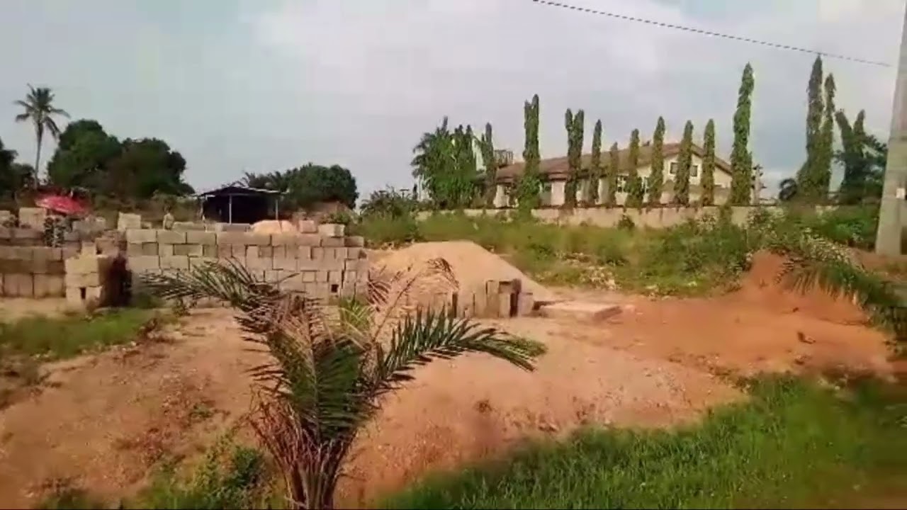 4plots of land for sale Close to PDP secretariat Abakaliki at 8m each