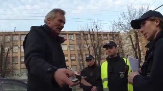 Полицейские оштрафовали депутата Николая Булатецкого в городе Черкассы.(, 2016-04-05T09:49:14.000Z)